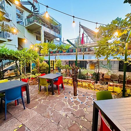 פולה Hostel Art & Joy מראה חיצוני תמונה