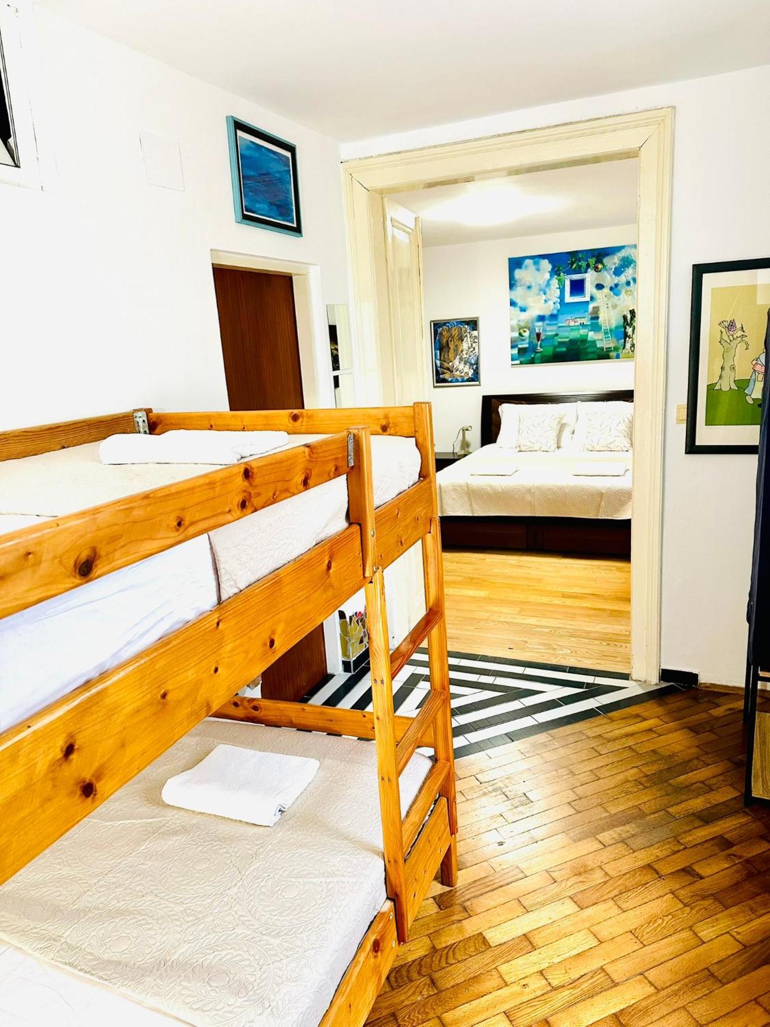פולה Hostel Art & Joy מראה חיצוני תמונה